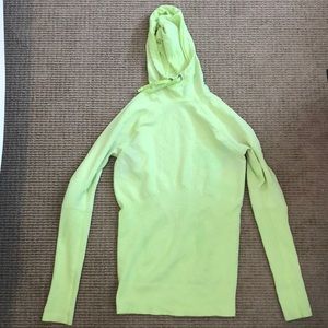 Bright neon Nike workout top🍭🌈💊